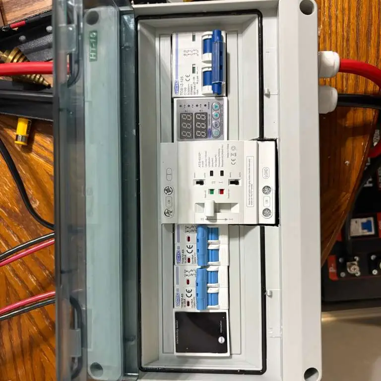 Sistema Solar Hibrido's photo #1